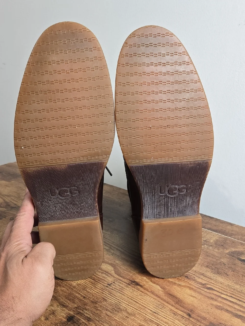 UGG Australia Men's Larus Grizzly Dark Brown Leather Combat Sz 10.5 Euro Boho